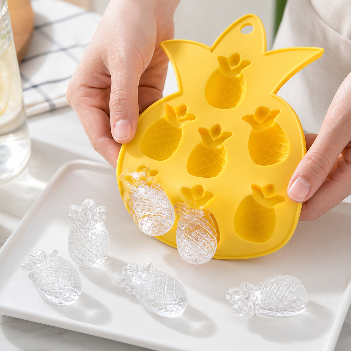 Silicone Pineapple Ice Cube Mold Tray
